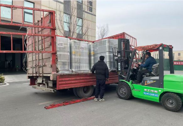 Future Colors dekorative film vil blive indlæst til tiden